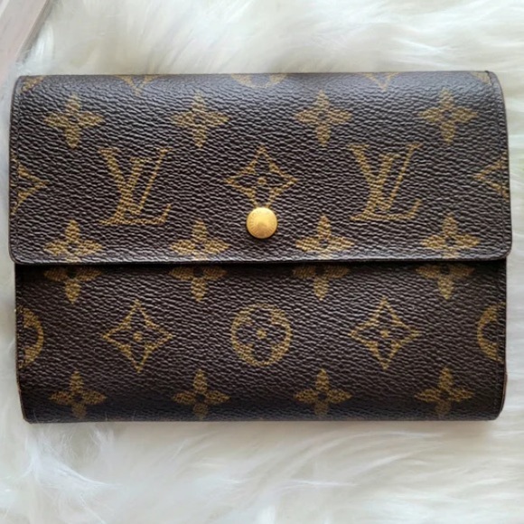 Authentic Louis Vuitton Passport Holder Monogram Porte Tresor Etui Papier Wallet - Picture 4 of 15